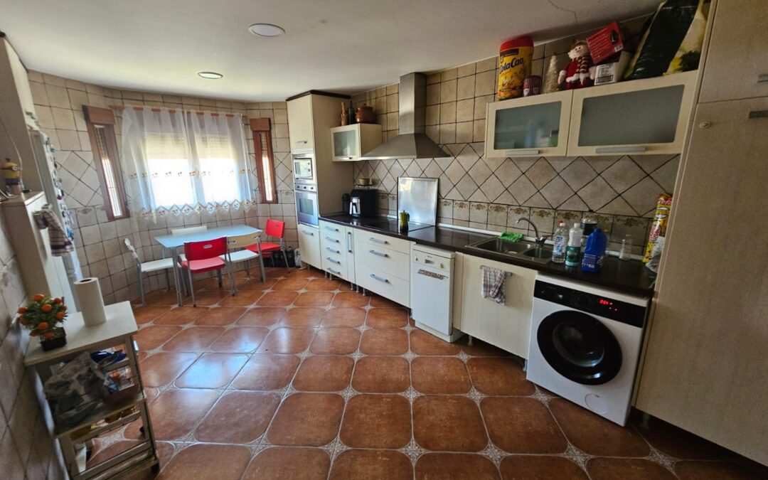 Piso en venta en Calle Viña (Méntrida)
